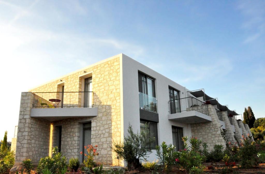 Leivatho Hotel Svoronata Exterior foto