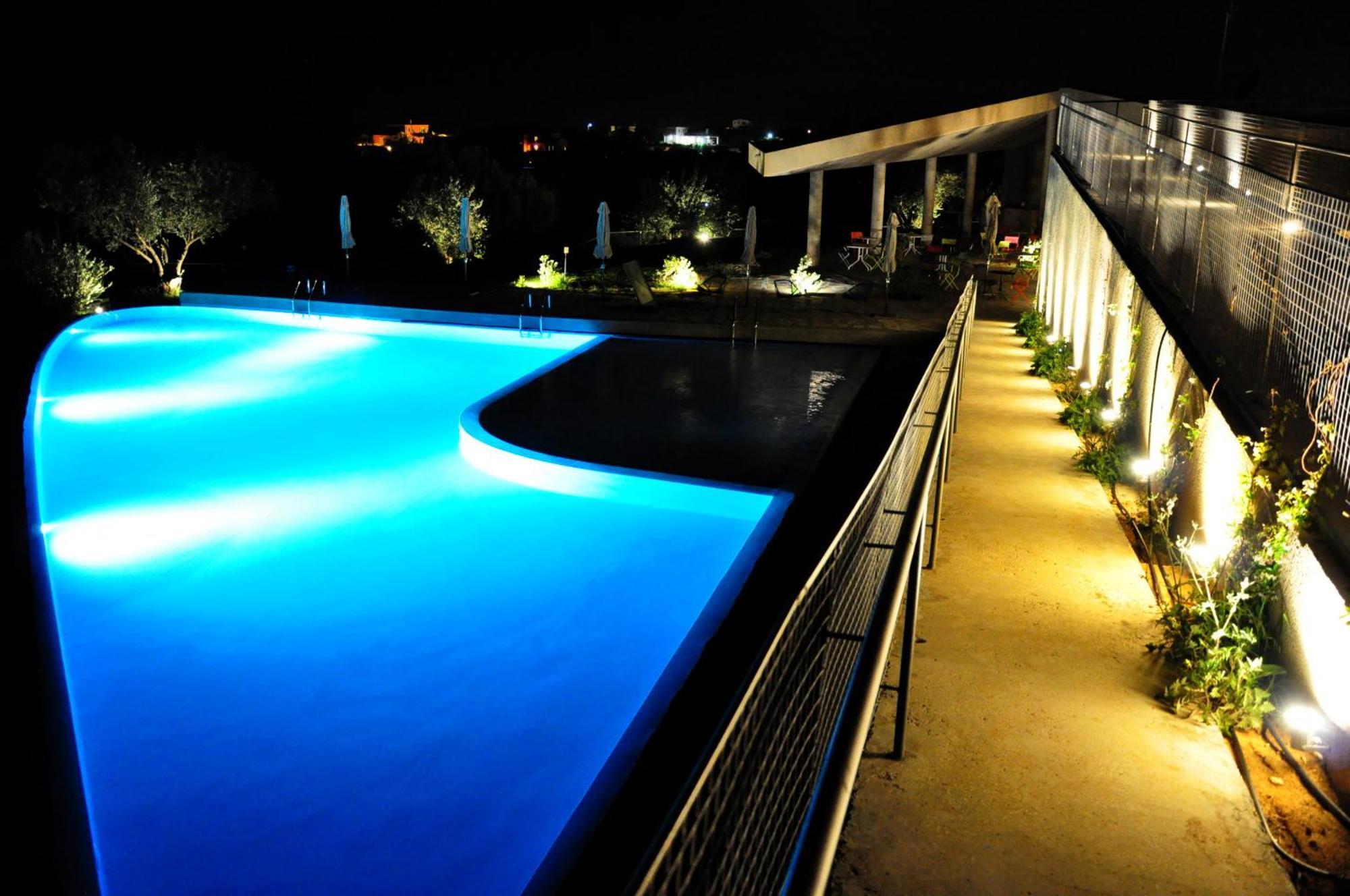 Leivatho Hotel Svoronata Exterior foto