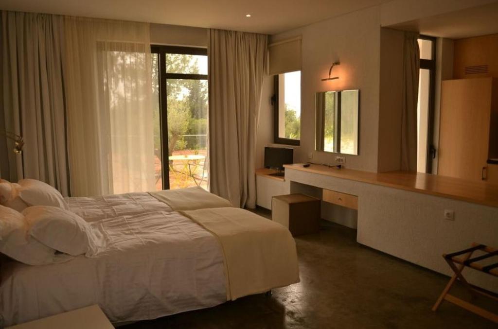 Leivatho Hotel Svoronata Habitación foto
